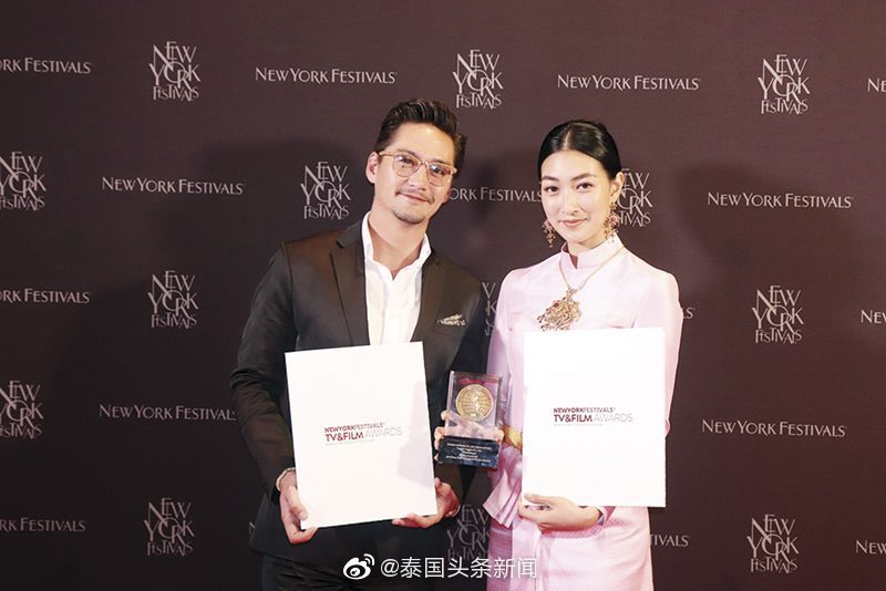 南叔、Pancake感恩舞蹈《SriAyutthya》纽约获心大全电影视频的主演图片