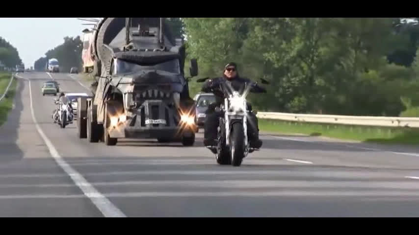 老司机改装的卡车，这狼头可真霸气，设计者的想法真不错