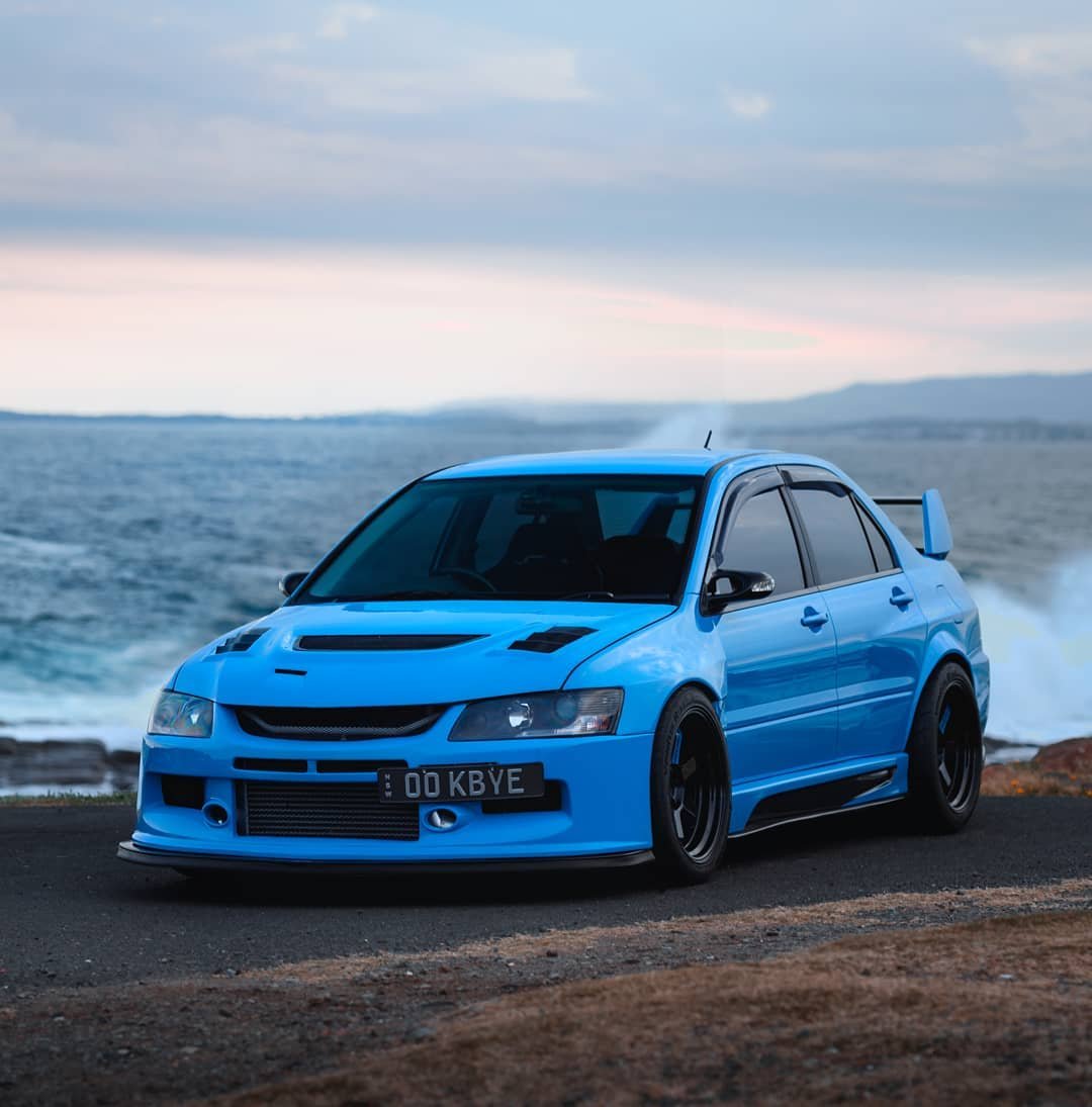 小清新三菱EVO9车漆是与911同款的Riviera BlueIG:00kbye
