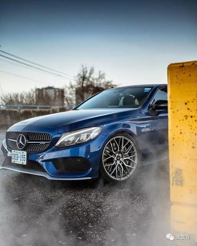 入门级别梅赛德斯-AMG C43改装案例，你会选择低趴还是竞技？