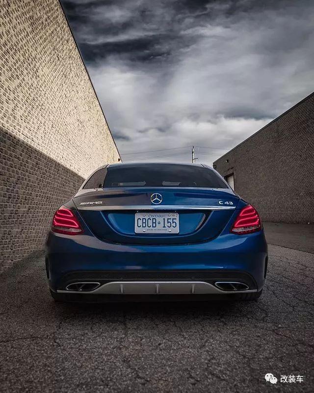 入门级别梅赛德斯-AMG C43改装案例，你会选择低趴还是竞技？