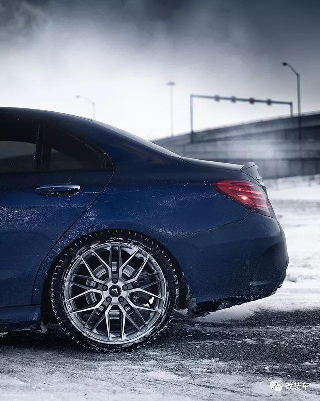 入门级别梅赛德斯-AMG C43改装案例,你会选择低趴还是竞技?