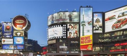 一句20年不变的广告让他赚了500亿，座驾是奔驰和私人飞机？