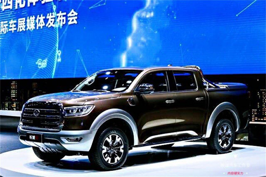 长城炮皮卡被称国产版猛禽 三把锁、 可涉水0.9米