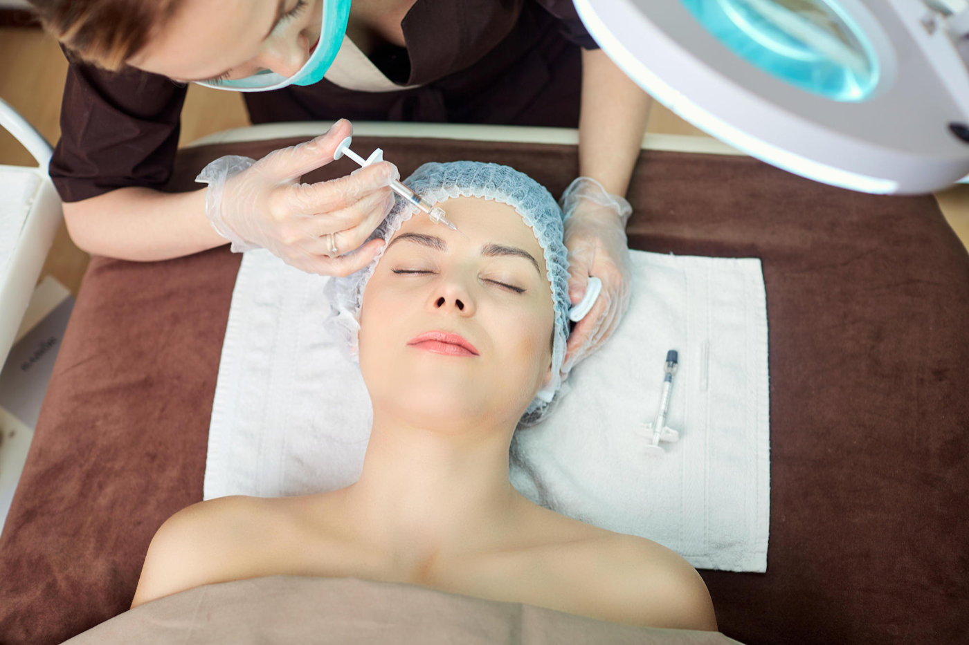 DEXLEVO是全球首个研发出液体聚合物填充物的公司