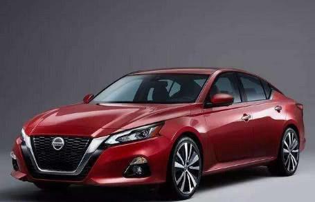 19款日产天籁，当之无愧小钢炮，颜值高动力足！