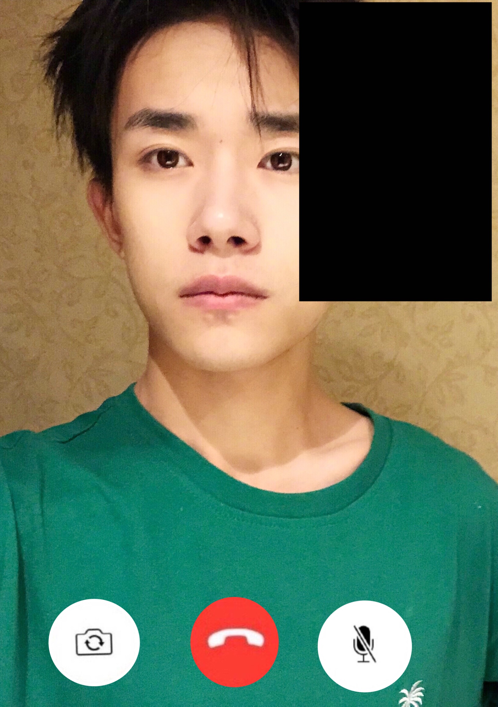奉上易烊千玺的p图素材 ( 四字弟弟女友在吗 出来视频