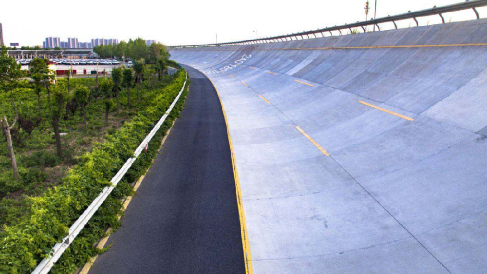 长城汽车工厂马拉松将至：耗资300亿的“赛道”俺也想去跑！