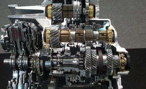 变速箱油真不需要更换？老司机：别再被忽悠，超过这个数就会报废