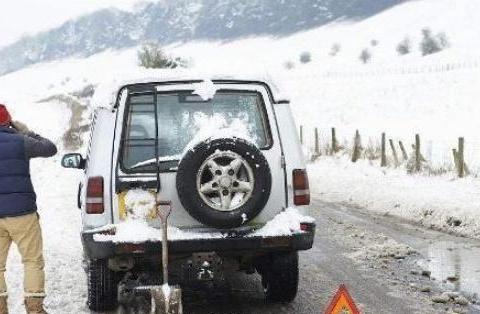 交警提醒其实这4项救援都是免费的，保险公司一般不告诉你！