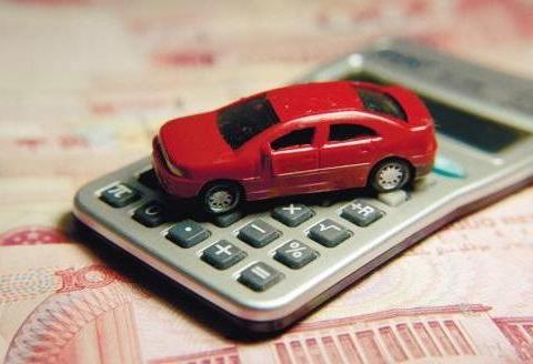 汽车只需购买这4种险，保险推销员：多买都是给保险公司送钱