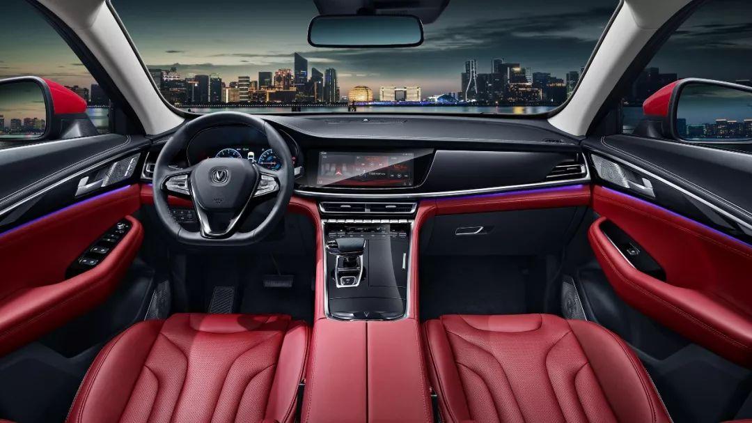 ����CS85 COUPE��13.69��Ԫ��2.0T+����8AT��ĺ��ܸɣ�