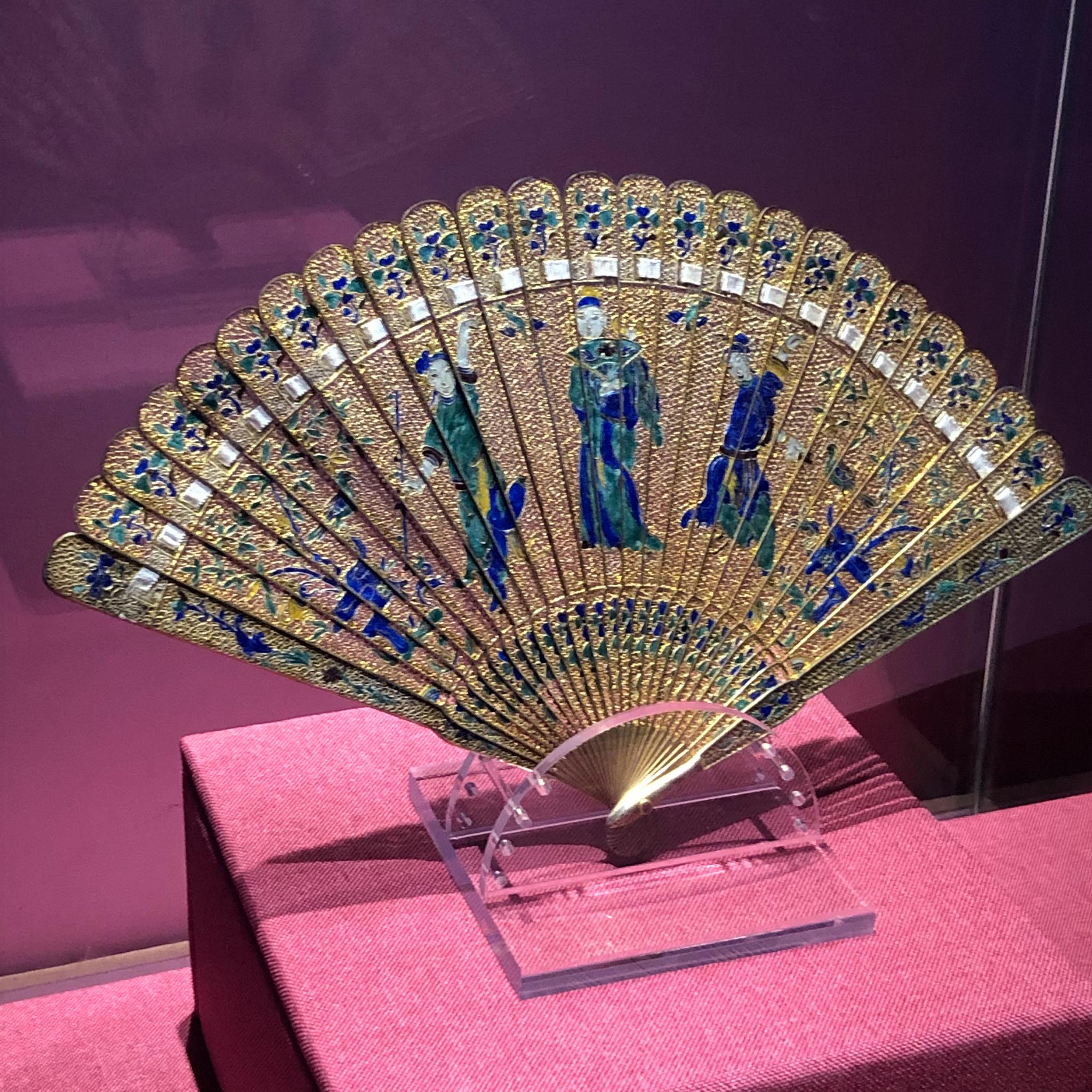 一位宣扇“守艺人”的扇缘...