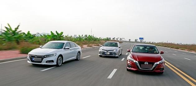 新天籁,雅阁,凯美瑞性能对比,相爱相杀的日系