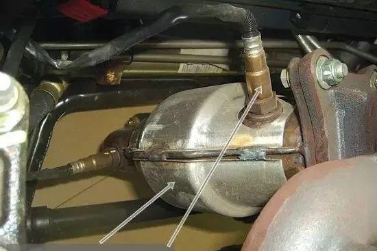 汽车知识:排气系统的氧传感器有何作用