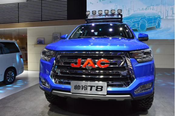 全解“十万元皮卡王”舒适性,帅铃T8“喊话”20万级SUV