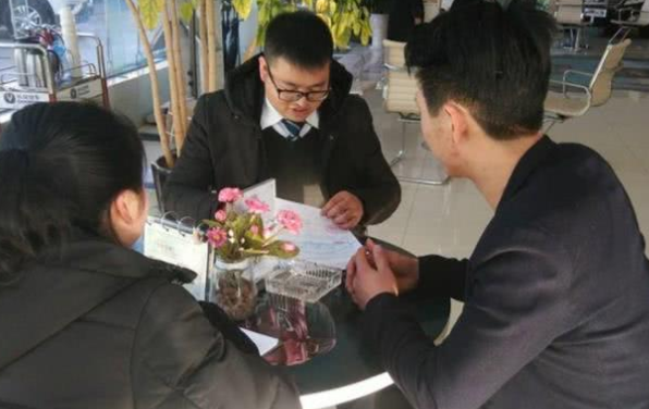 到底啥时候去买车最便宜？汽车经销商：这3个时间点，亏本都甩卖