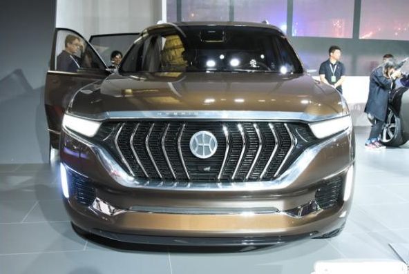 这款国产SUV:外观霸气不输丰田陆巡,堪比揽胜,性价比颇高