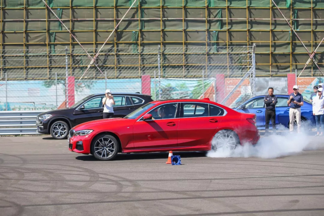 Cars01试驾丨全面提升,不只是印象中的那台3系