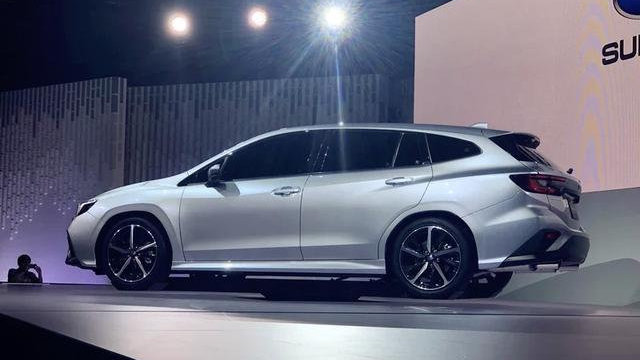 斯巴鲁也发力！全新“旅行车”亮相，搭1.8T发动机，配全时四驱！