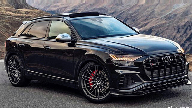 这才是最帅的“奥迪Q8”！全黑车身+四出排气，V8引擎压榨520马力