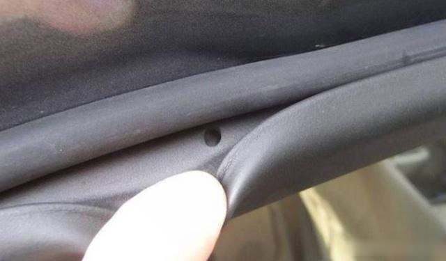 为啥大众车没有密封条而日系车都有？听懂车的人一说，终于明白了