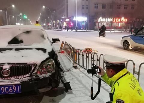 这四种车险不能少，不然出事故你要赔光，新手不注意要吃大亏