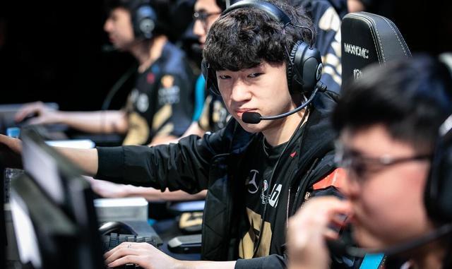 LOL俱乐部世界最新排名:前十LPL占一半,RNG