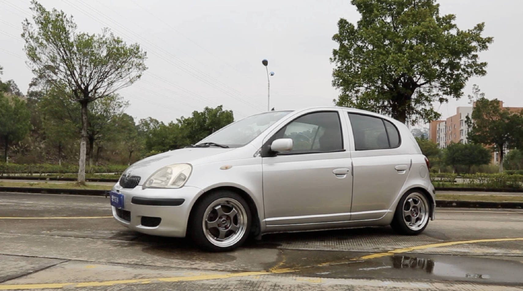 视频：蛋朝：低成本玩车利器，8000块的一汽威姿开起来到底怎么样？