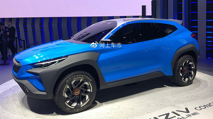 斯巴鲁这款SUV，造型科幻，硬派范儿十足，这款后视镜少见