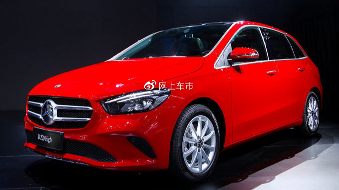 奔驰全新B级，25.98万起售，1.3T动力更强，内饰大屏真香