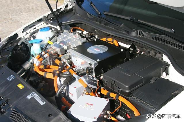 冬天汽车暖风系统坏了怎么办？老司机教你一招，学会了吗