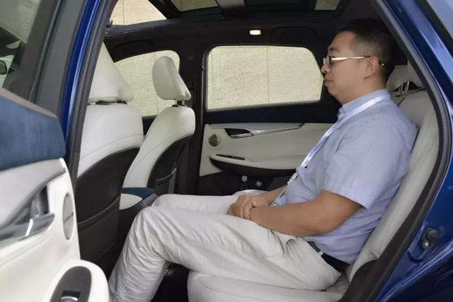 更为豪华的存在,这一代的英菲尼迪QX50“贵”得有道理