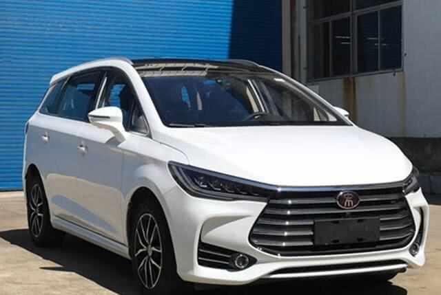 国产最美MPV!内饰极具中国风气息,价格亲民仅8万!!