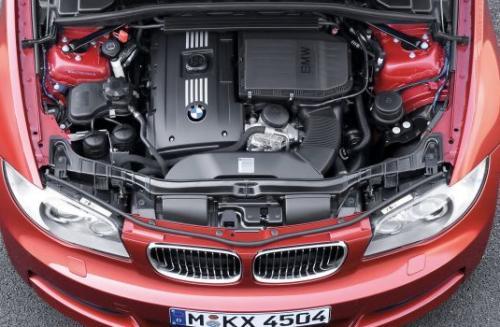 汽车熄火前，只要顺便多做这个动作，就可延长发动机使用寿命