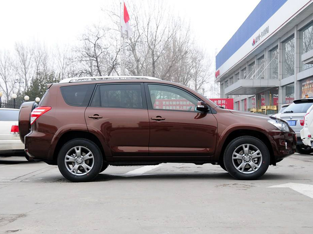 刚上市就被国人吐槽说不行,结果这些车一个比一个成功