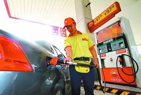 大众车被错加低标号汽油，加油工却说破大众没这么娇贵