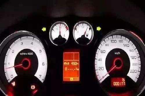 汽车养护：​一般新车大家都认为是公里