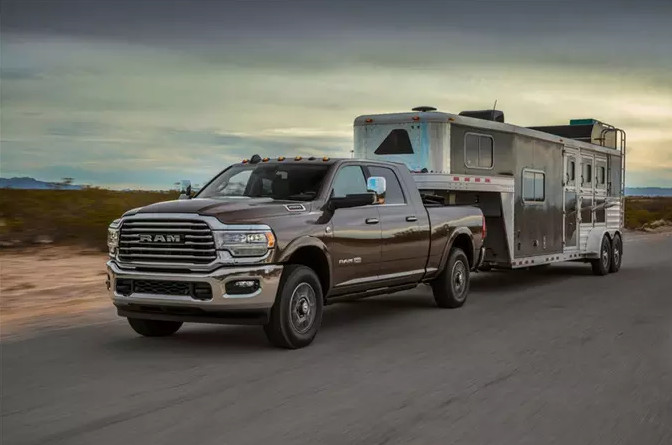 F-350靠边!道奇Ram HD重型皮卡亮相,6.7L康明斯高达1360牛米