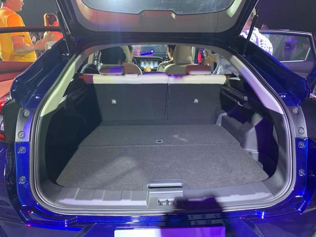 解析全新启辰T90:高品质迎合年轻消费者的后跨界SUV时代