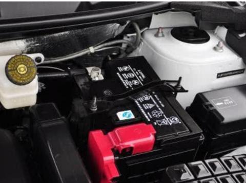 汽车蓄电池失效前的征兆，新手建议收藏！