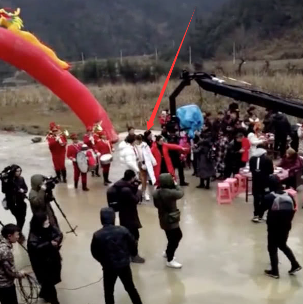 沈梦辰带杜海涛回老家,请全村人免费吃三天,大