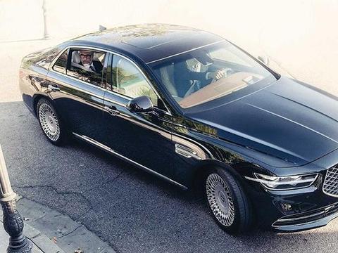 移动的钻石？车长5.2米，这款韩系“宾利”豪气不输本尊