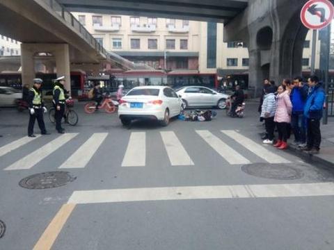 “15-20万三厢车“有新的文章更新，请注意查收