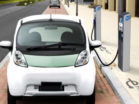 新能源车正在快速发展，按照当下趋势，你会买吗？