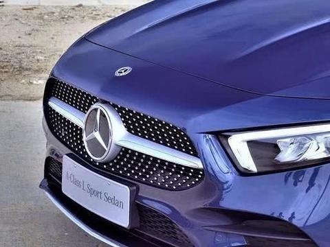 奔驰针对国人推出加长版新车，20万的价格60万的档次