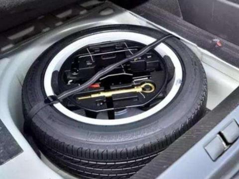 新车快到质保期时，一定要去4S店回“坑”一把，能省下不少钱！