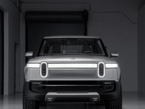 百公里加速仅需2.8秒，竟然不是跑车，而是一辆纯电动皮卡