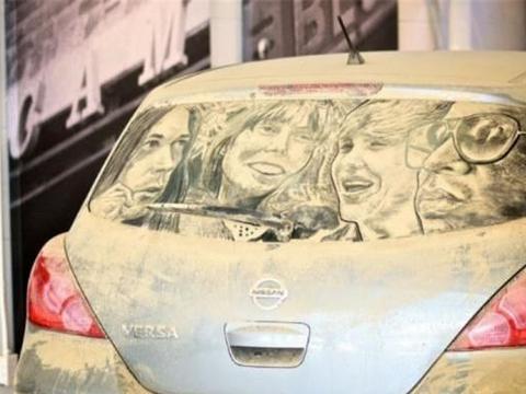 开8年车才知道：车内灰尘多不用毛巾擦，一个土法子，天天开新车