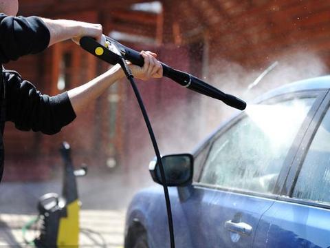 洗车后这项免费服务要拒绝，别以为是好事儿，许多车主都吃亏了！